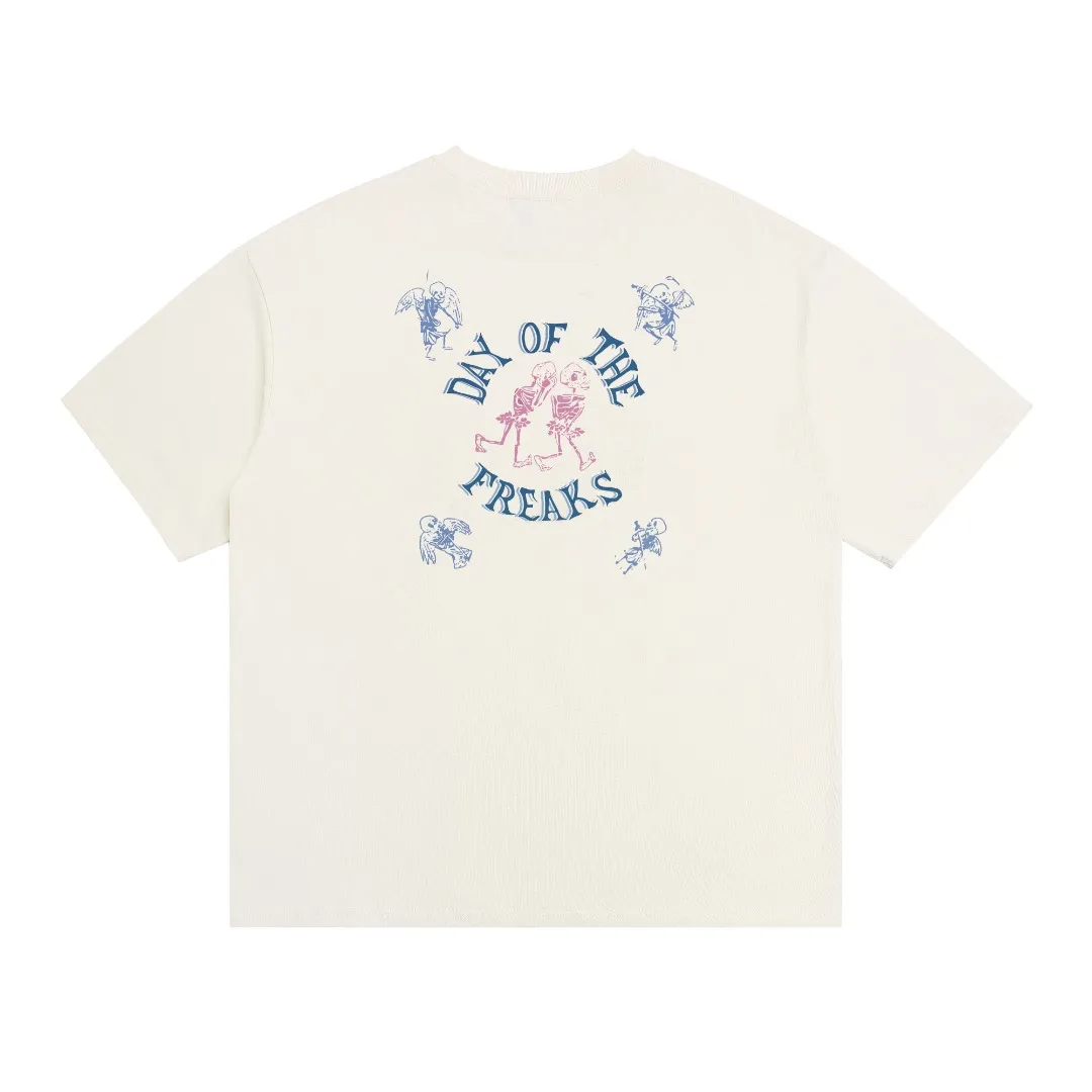 Saint Michael's new retro monster cartoon pattern round neck, loose pure cotton short sleeves, digital white ink direct injection, the fabric is breathable, and the pattern is three-dimensional and clear. Fabric: Double yarn 240g Style number: S835 Size: S-M-L-XL Color: Off-white Price: P110
